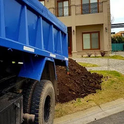 Camion Tierra Parques Jardines